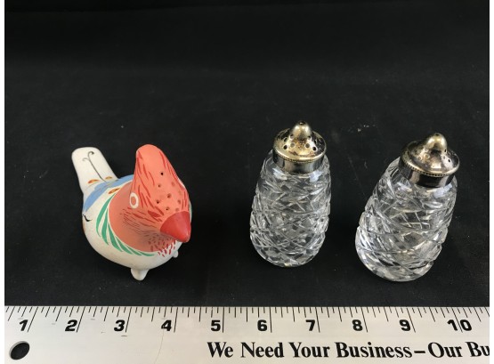 EPNS Crystal Salt And Pepper Shaker With Silver Plate Tops, Bird Decoration From Mexico