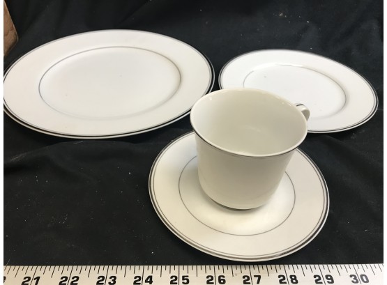 4 Person Setting China Set, Simplicity, Plate, Dessert, Cup And Saucer