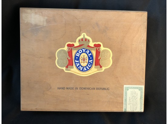 Royal Jamaica Churchill Cigar Box- Dominican Republic