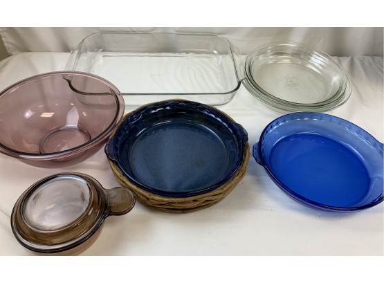 Pyrex Baking Dishes, Pie Plates, Bowl, & Corning Visions