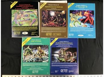 Advanced Dungeons And Dragons Soft Cover Books - Lot I , 5 Books, See Pics