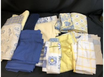 Yellow, Blue & White Kitchen And Dining Linens