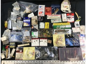 Lot Of Vintage Fishing Supplies And Lures, See Pics, Lot N