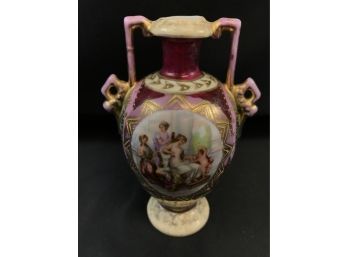 Ackerman & Fritze, Small Vase, 1908-1959 Beehive Mark Rudolstadt Volkstedt Austria