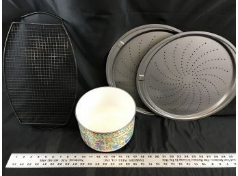 Pennsylvania Dutch Mixing Bowl, Two 13 Inch Pizza Trays, Grill Base
