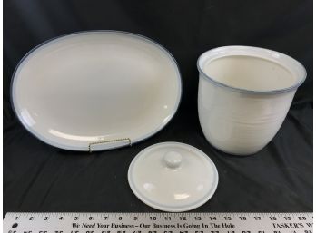 Pfaltzgraff  Large Tray And Canister 3 Quart With Lid