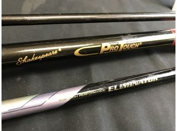 2 Fishing Rods Shakespeare 10 Foot Pro Touch And Daiwa 6 1/2 Foot North Coast, See Pics, Lot E