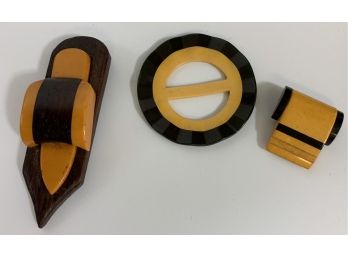 2 Bakelite Clips/ 1 Scarf Or Belt Holder
