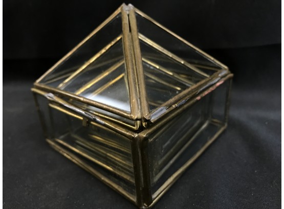 4 Nesting Glass Pyramid Boxes