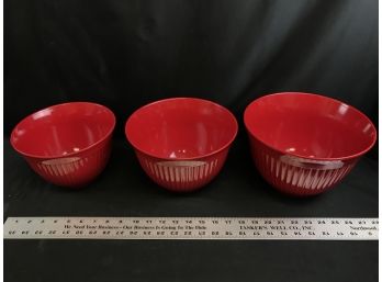 3 Pretty Red Melamine Nesting Bowls