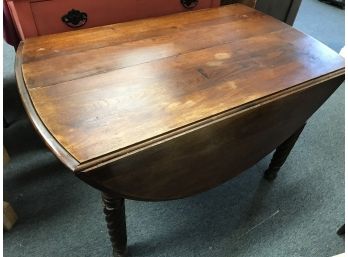 Old Wood Dining Room Table With Two Rounded Side Leafs And Five Inserts