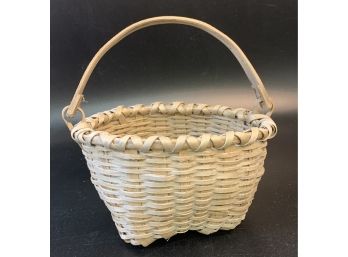 Vintage Taghkanic Swing Handle Basket