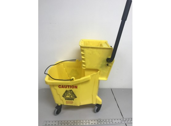 Commercial Yellow Rubbermaid Plastic Mop Bucket With Plunger, Never Used