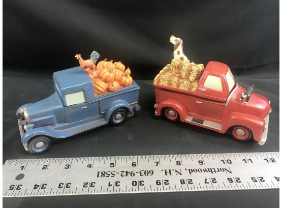 2 Old Car Container Decorations With Removable Tops