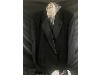 Mens Black Tuxedo, Size Unknown But Looks To Be Extra Large
