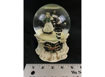 Musical Water Globe With Dancing Mr. And Mrs. Santa Claus To I Wish You A Merry Christmas