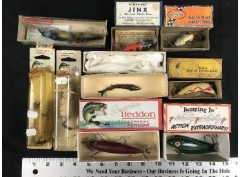 Vintage Fishing Lures A, See Pics