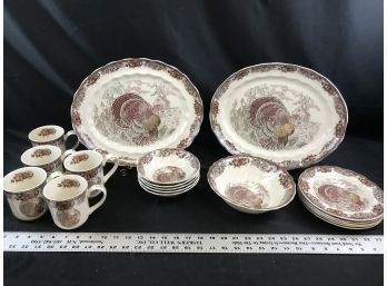 Johnson Brothers Autumn Monarch, 18 Pieces, Cups, Plates, Bowls, Platters