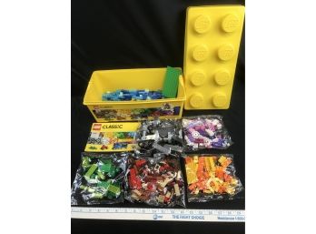 LEGO Classic Lego Medium Creative Brick Box 10696 Building Bricks Kit 484pcs