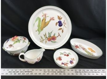 Royal Worchester, 6 Pieces, Large Platter, Covered Bowl, Teapot, Made In England