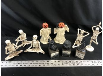 Halloween Decoration Skeletons