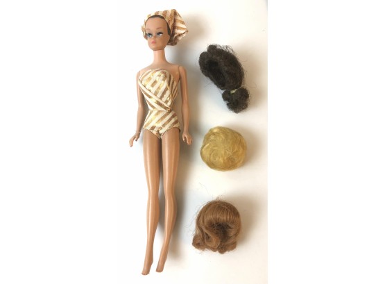 Circa 1963 Barbie Fashion Queen Doll With Three Wigs. 13616