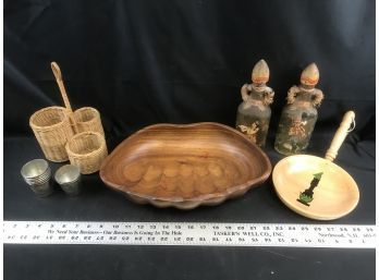 Large Wood Bowl, Wood Pan Made In Japan, Oil And Vinegar Bottles