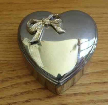 Lot 21-  Small Silver Plated Lined Jewelry / Trinket Jewelry Heart Box With Bow