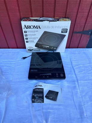 Lot 425- Aroma Induction Cooktop - Appears Unused - In Box - Kitchen Ware