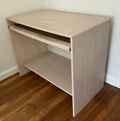Lot 48- Computer Desk- Very Nice - BRING HELP TO MOVE THIS!
