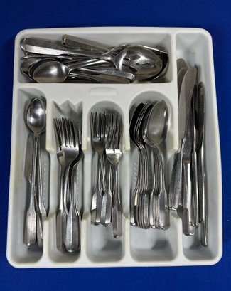 Lot 64 - Flatware Lot - Spoons, Knives, Forks, Iced Tea Spoons - Stainless