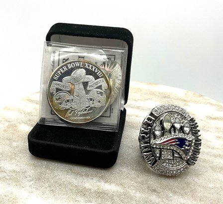 Lot 1- (2) 2014 World Champions Tom Brady Super Bowl Ring & 2004 Super Bowl Official Patriots Flip Coin