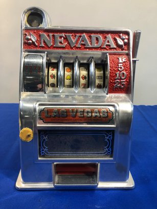 Lot 417 - Nevada Las Vegas Mini Slot Machine - Novelty All Coins