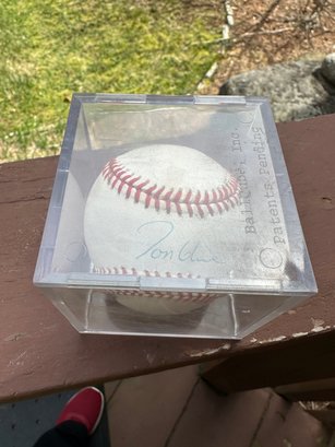 Lot 473 - Tom Glavine Autographed Signed Baseball - National League - Rawlings Ball