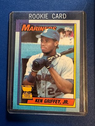 Lot 437 - KEN GRIFFEY TOPPS MLB - Seattle Mariners 1990 ROOKIE Baseball Card