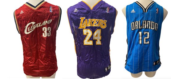 Lot 41 - NBA Basketball Jerseys Tops Kids Size 14/16 Bryant - ONeal - Howard - Lot Of 3