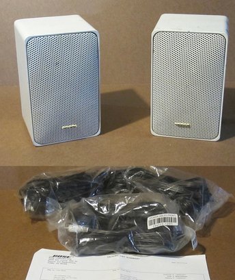 Lot 144 - NEW: Bose Cables SPKR - 2 Realistic Speakers Minimus