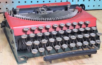 Lot 234G - E. A. Raphael Co. Typewriter