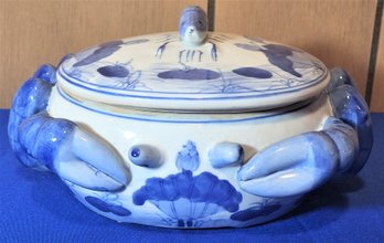 Lot 249B - Asian Blue Transfer Ware Covered Crab Shaped Bowl Shrimp Handle