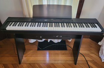 Lot 101: Yamaha Electronic Piano P-80 Keyboard - Works Properly!