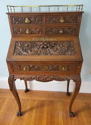 Lot 117: Oak Secretary Desk - Nice Carved Details & Curvy Legs - Has Key