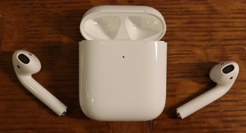 Lot 298-  Apple  AirPods In Case -2nd Generation