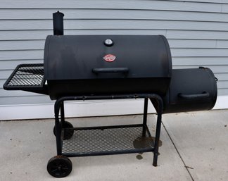 Lot 159- Nice! Smokin' Champ Charcoal Grill Offset Smoker In Black - Char-Griller