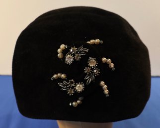 Lot 539 - Vintage Peachbloom Black Velour Merrimac Body Ladies Hat