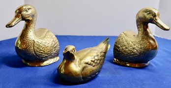 Lot 404- Ethan Allen Brass Duck Bookends & Pigeon Figurine