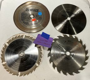 Lot 89 - Lot Of 4 Saw Blades - Craftsman - DeWalt - Woodworker - Carpenter - Power Tools -