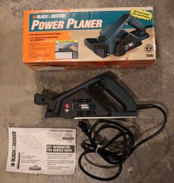 Lot 223V- Black & Decker 3 1/4' Power Planer - 7696