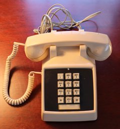 Lot 111- Hello.....vintage Hamilton Beach Scovill Beige Push Button Phone