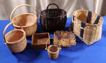 Lot 255- Collection Of Baskets - Nantucket Style Basket - Lot Of 7