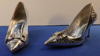 Lot 516 - Guess By Marciano Lovely Silver Pointed Toe High Heels Shoes - Size 8M Womens